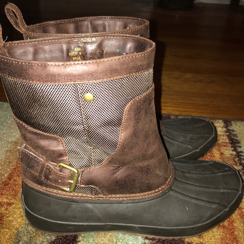 Women’s 9 lucky brand rain boots